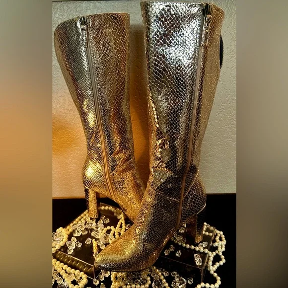 Poppy High Heeled Boots from Scoop.   Color Rose Gold Size 7.5 - Picture 4 of 11